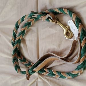 Brand New leather leash green/tan